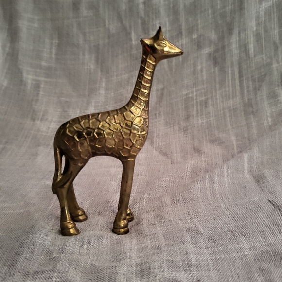 Vintage Brass Giraffe Figurine with Textured Spots (6 3/8" Tall) - Picture 2 of 11